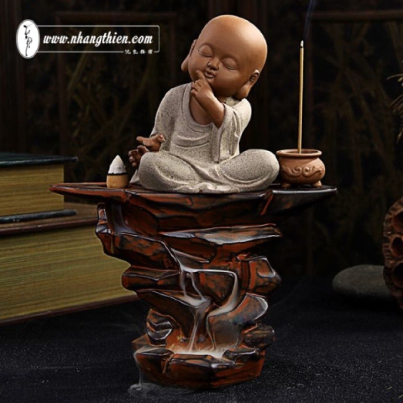 Thác Khói Chú Tiểu Ngồi Thác A002  - Thác khói Nhang Thiền