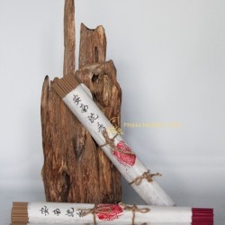 Trầm Hương Việt Nam (20 cm)