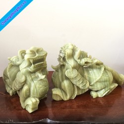 Tỳ Hưu Phong Thủy Đá Ngọc Kích Thước Lớn